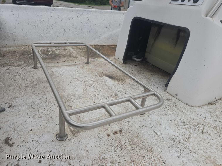 image for item EK5334 2001 Tracker Nitro 1800 boat