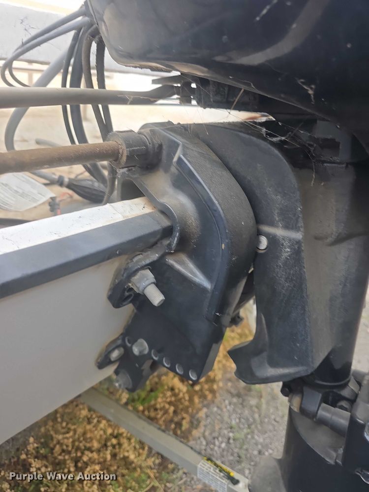 image for item EK5334 2001 Tracker Nitro 1800 boat