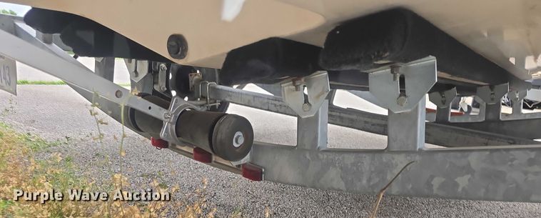 image for item EK5334 2001 Tracker Nitro 1800 boat