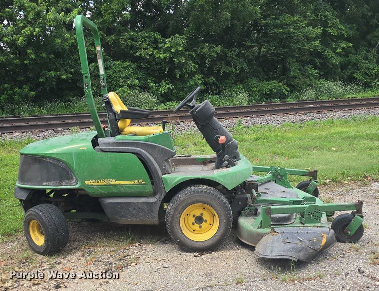 image for item EK5353 2002 John Deere 1435 lawn mower
