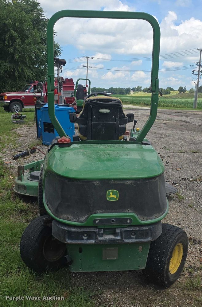 image for item EK5353 2002 John Deere 1435 lawn mower