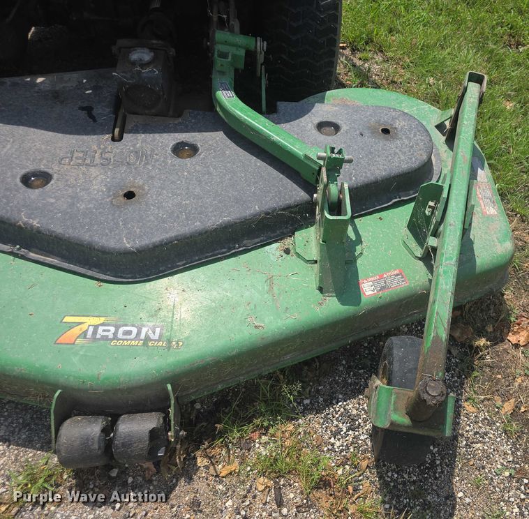image for item EK5353 2002 John Deere 1435 lawn mower