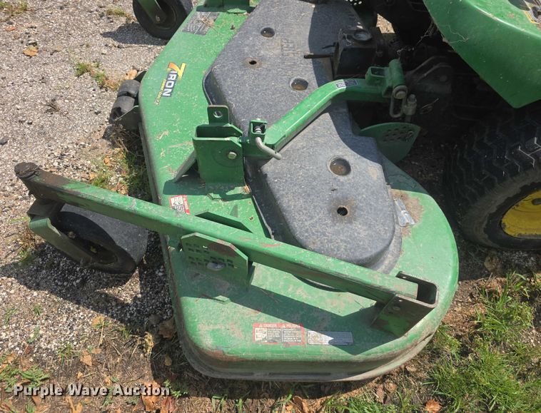 image for item EK5353 2002 John Deere 1435 lawn mower