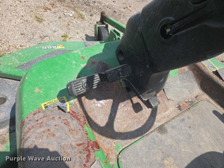 image for item EK5353 2002 John Deere 1435 lawn mower