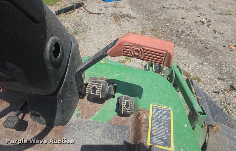 image for item EK5353 2002 John Deere 1435 lawn mower