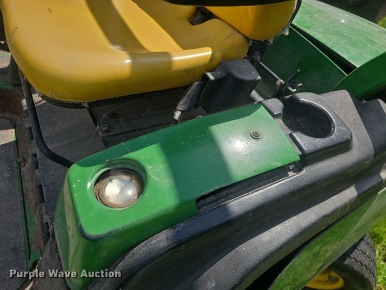 image for item EK5353 2002 John Deere 1435 lawn mower