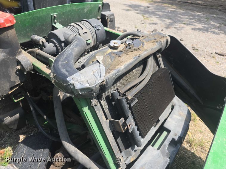 image for item EK5353 2002 John Deere 1435 lawn mower