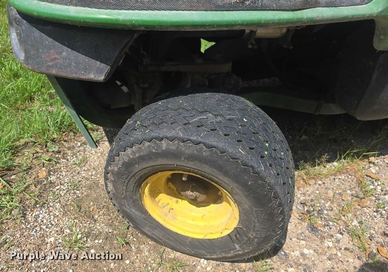 image for item EK5353 2002 John Deere 1435 lawn mower
