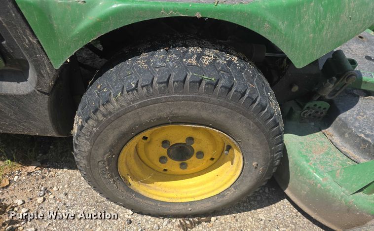 image for item EK5353 2002 John Deere 1435 lawn mower