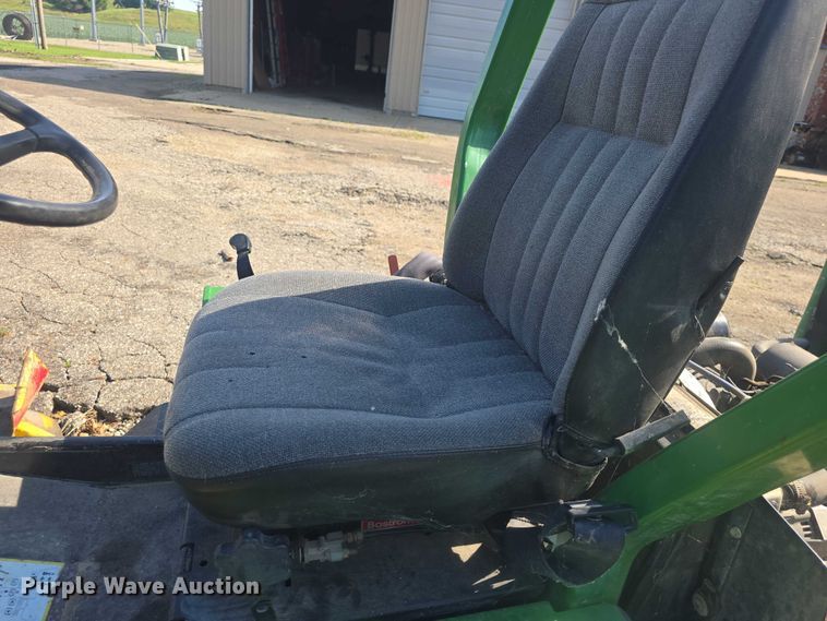 image for item EK5356 John Deere F925 lawn mower