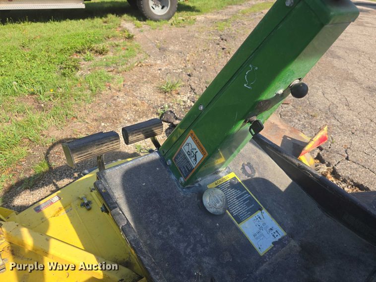 image for item EK5356 John Deere F925 lawn mower