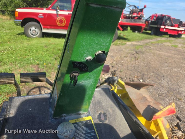 image for item EK5356 John Deere F925 lawn mower