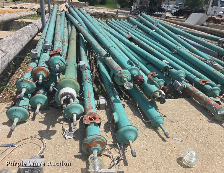 image for item EK5358 Approximately 32 light poles