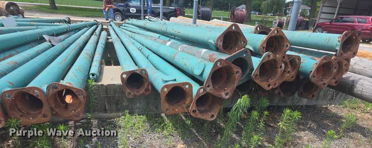 image for item EK5358 Approximately 32 light poles