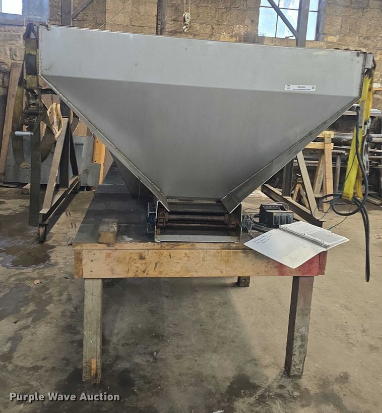 image for item EK5359 Hi-Way Super P spreader