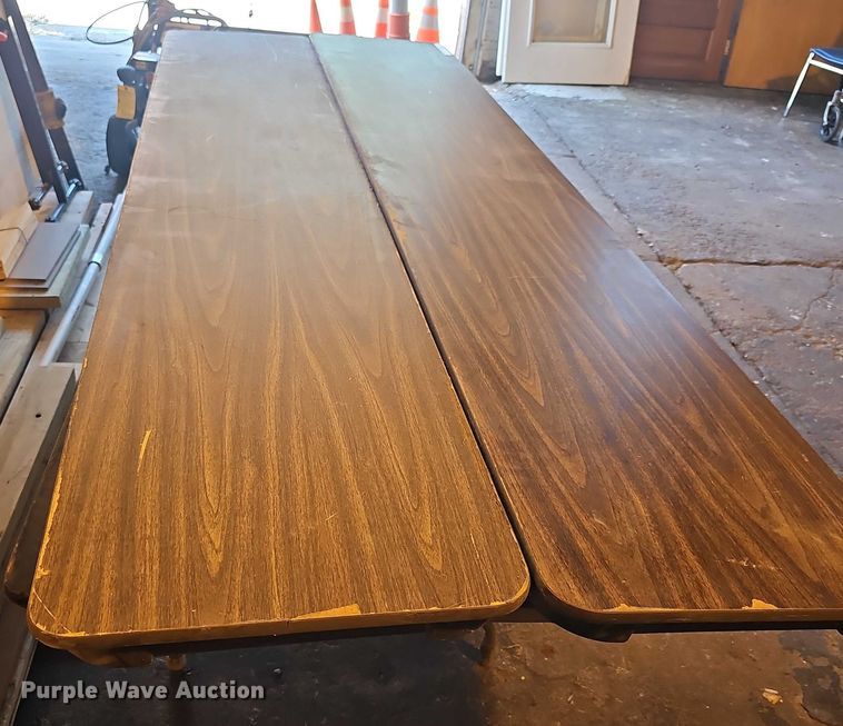 image for item EK5369 (4) tables