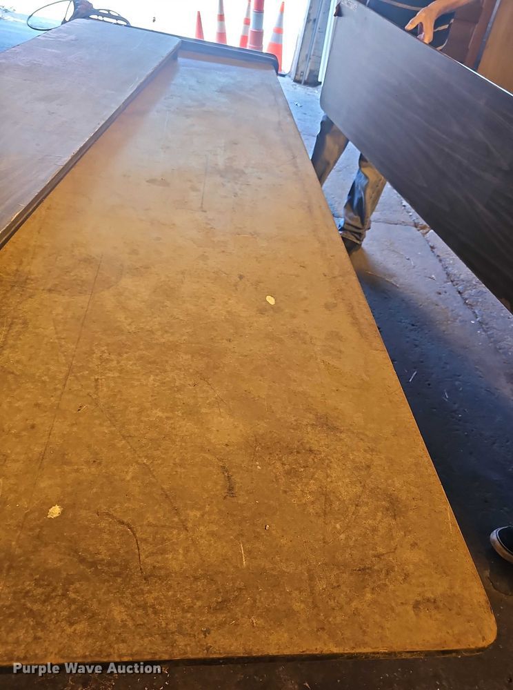 image for item EK5369 (4) tables