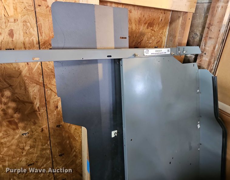 image for item EK5371 (3) cage dividers 