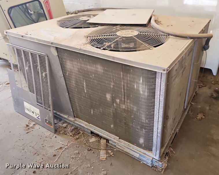 image for item EK5374 (2) AC units