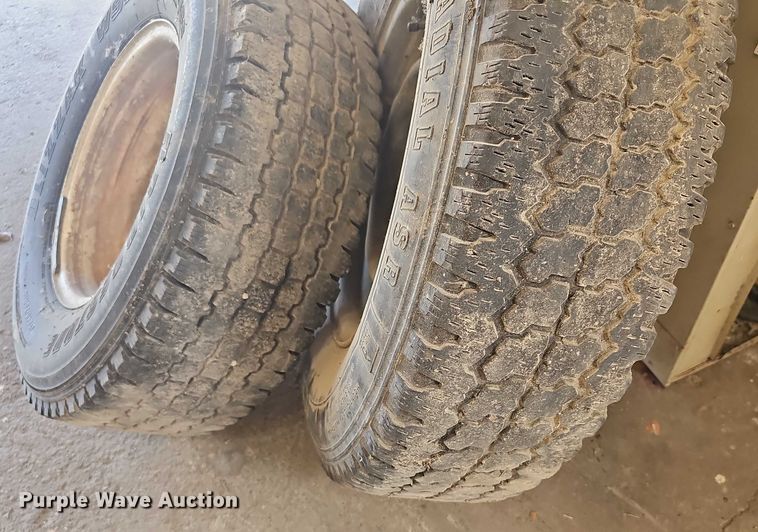 image for item EK5377 (2) tires and wheels