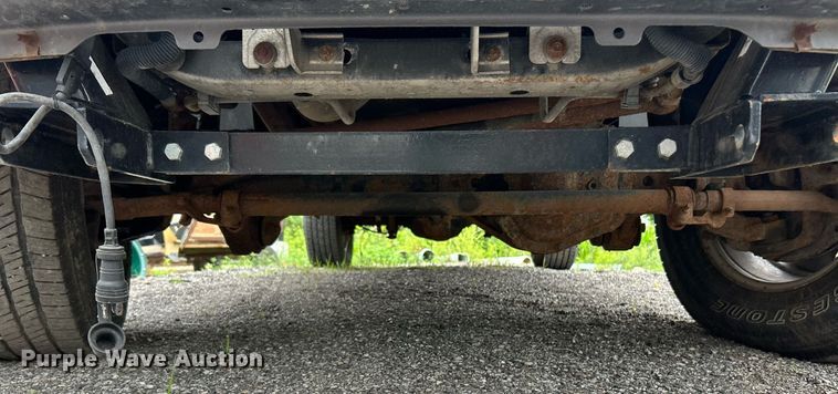 image for item EK8232 2005 Ford F350 Super Duty XL  pickup truck