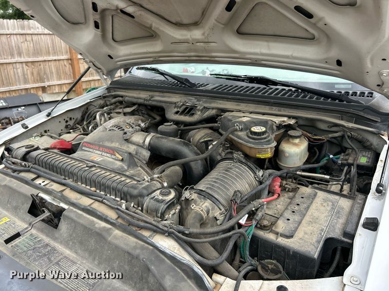 image for item EK8232 2005 Ford F350 Super Duty XL  pickup truck