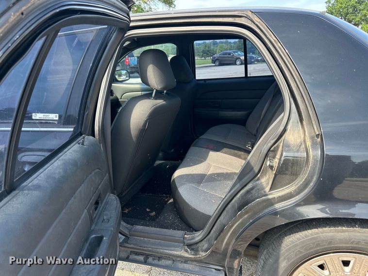 image for item EK8247 2009 Ford Crown Victoria Police Interceptor  