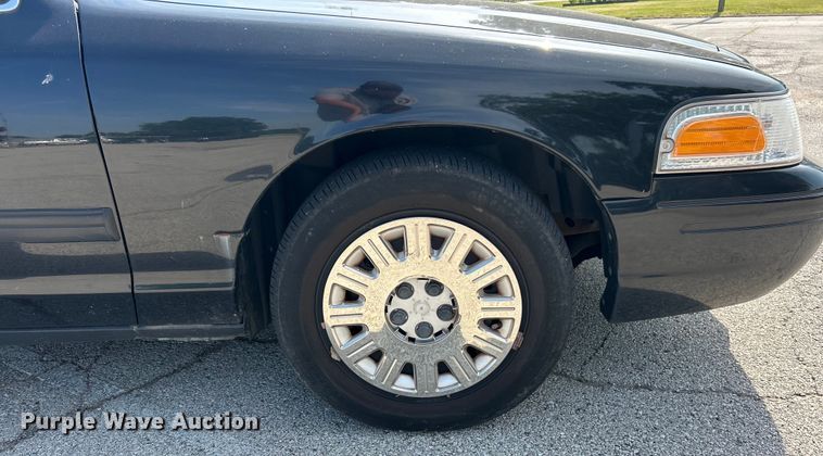 image for item EK8247 2009 Ford Crown Victoria Police Interceptor  