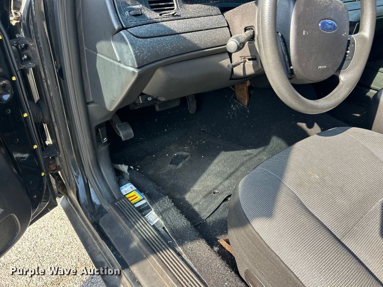 image for item EK8248 2006 Ford Crown Victoria Police Interceptor  