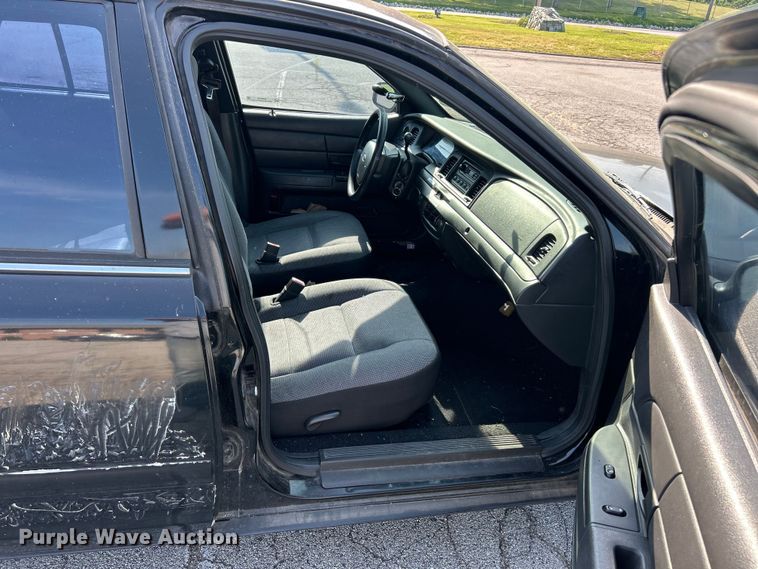 image for item EK8248 2006 Ford Crown Victoria Police Interceptor  