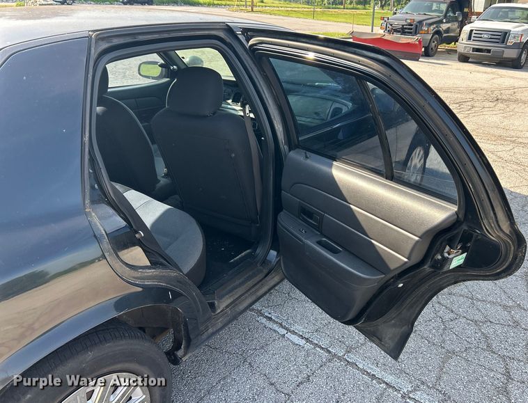 image for item EK8248 2006 Ford Crown Victoria Police Interceptor  