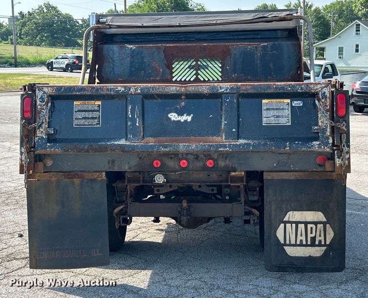 image for item EK8252 2005 Ford  F350 Super Duty XL dump bed pickup truck