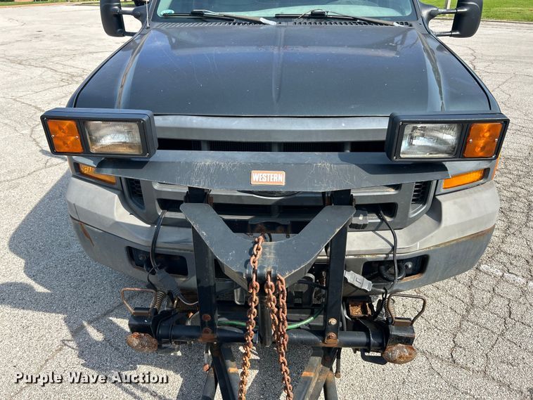 image for item EK8252 2005 Ford  F350 Super Duty XL dump bed pickup truck