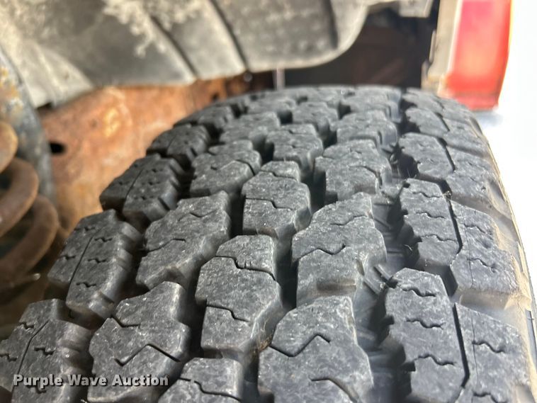 image for item EK8252 2005 Ford  F350 Super Duty XL dump bed pickup truck