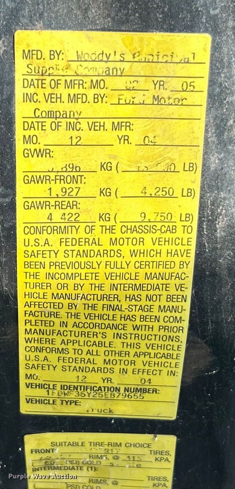 image for item EK8252 2005 Ford  F350 Super Duty XL dump bed pickup truck