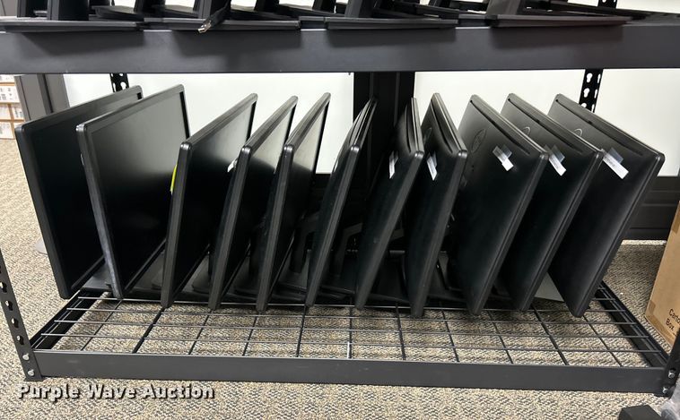 image for item EK8253 (55) Dell monitors 