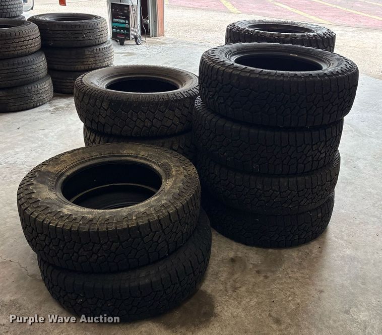 image for item EL2109 (13) 225/75R16 tires