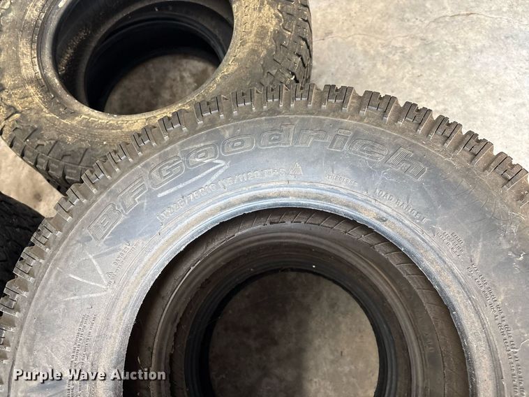 image for item EL2109 (13) 225/75R16 tires