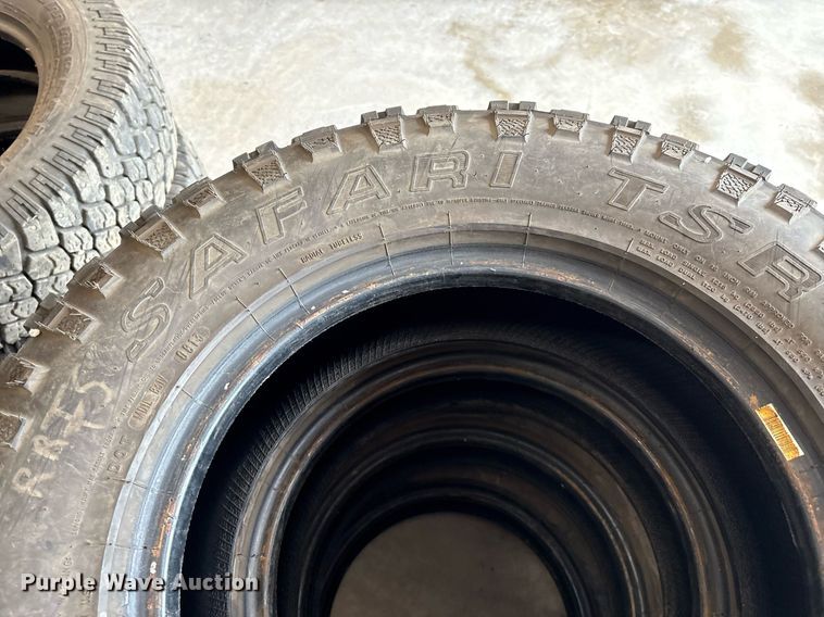 image for item EL2109 (13) 225/75R16 tires