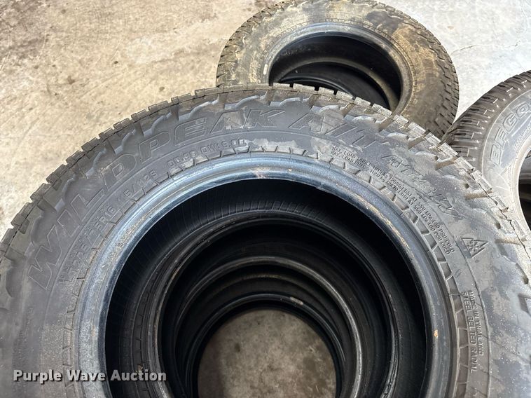 image for item EL2109 (13) 225/75R16 tires