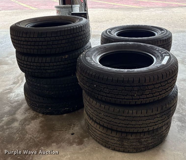 image for item EL2110 (10) 225/75R16 tires