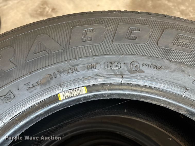 image for item EL2110 (10) 225/75R16 tires