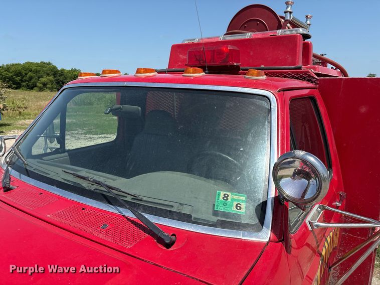 image for item EL2130 1995 Ford F350 XL brush fire truck