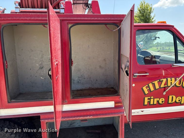 image for item EL2130 1995 Ford F350 XL brush fire truck