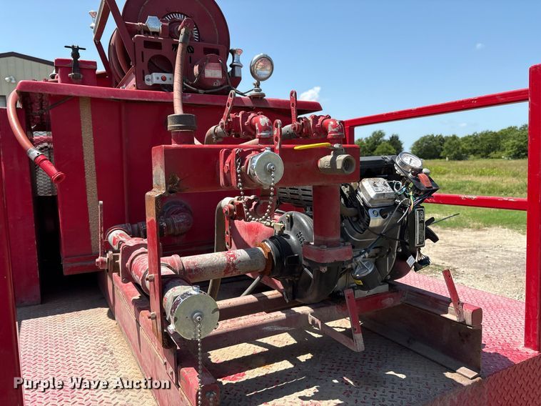 image for item EL2130 1995 Ford F350 XL brush fire truck