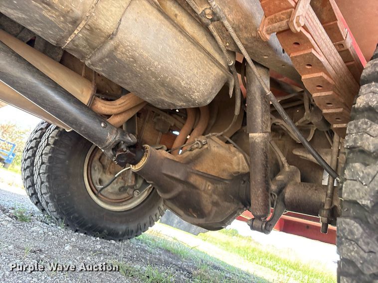 image for item EL2130 1995 Ford F350 XL brush fire truck