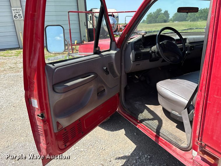 image for item EL2130 1995 Ford F350 XL brush fire truck