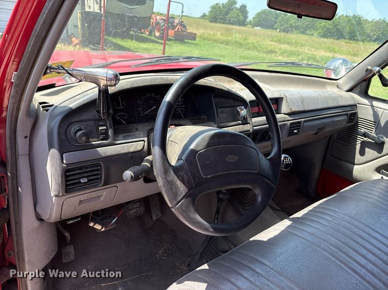 image for item EL2130 1995 Ford F350 XL brush fire truck