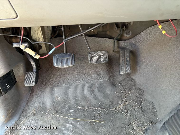 image for item EL2130 1995 Ford F350 XL brush fire truck