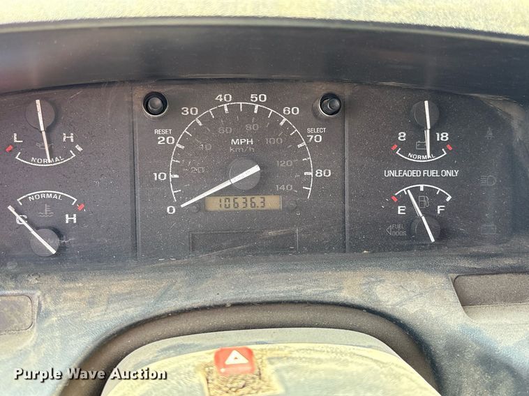 image for item EL2130 1995 Ford F350 XL brush fire truck